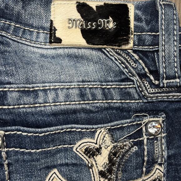 Miss Me Cross Cowprint curvy bootcut jean 27 - Picture 5 of 6
